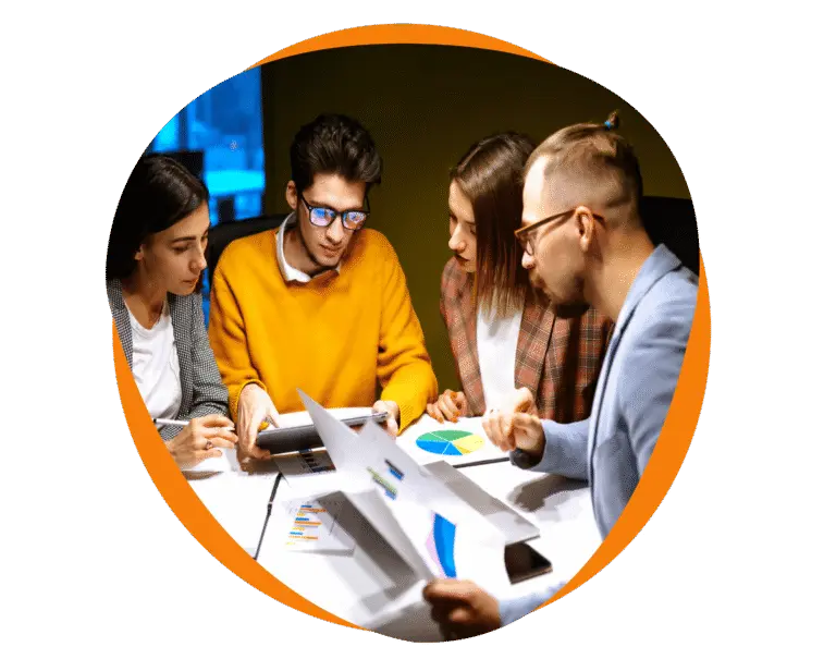 Our digital marketing experts working together at Blixt Marketing, Pakistan